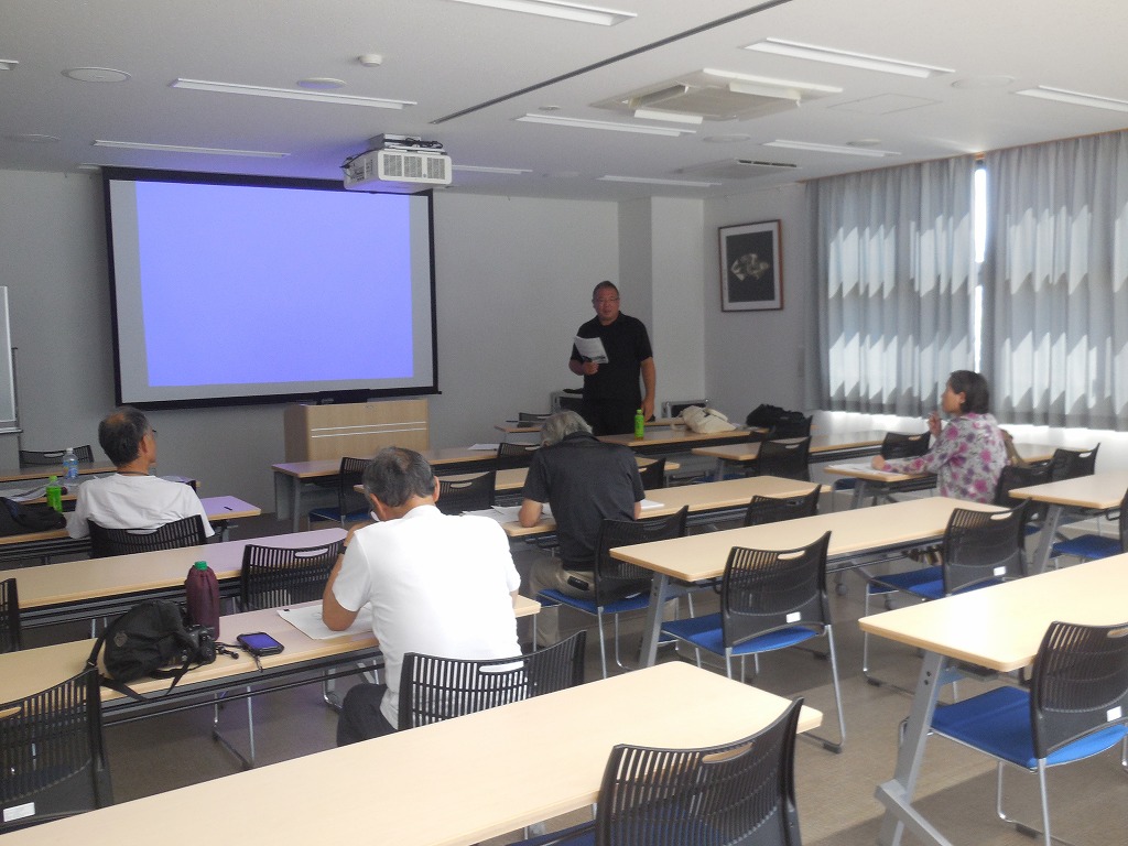 県立大学　松原先生によるジオパークの解説